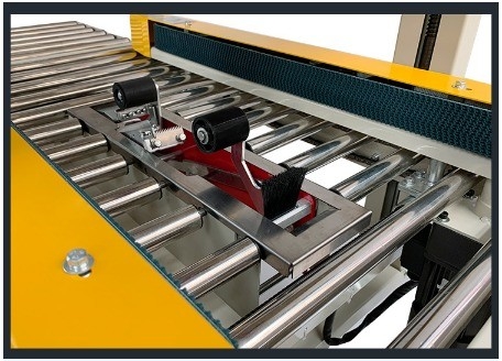 220V/50HZ Azionamento sinistro e destro Macchina di sigillamento per cartoni semiautomatica
