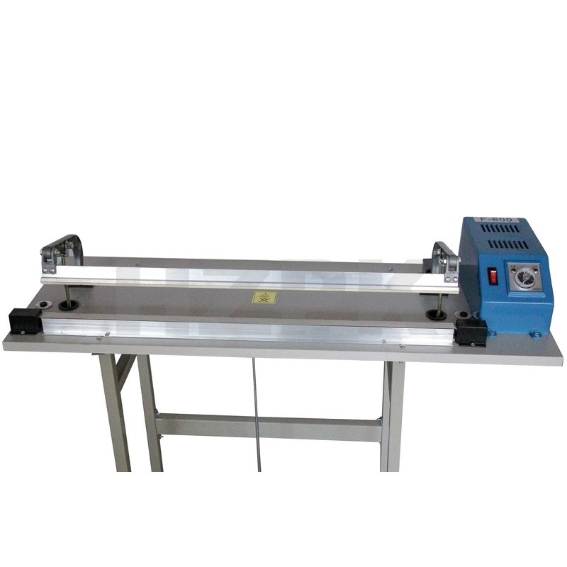 Macchina di sigillamento a pedale per sacchetti di carta di plastica con certificazione CE Velocità massima 12m/min 11 KG